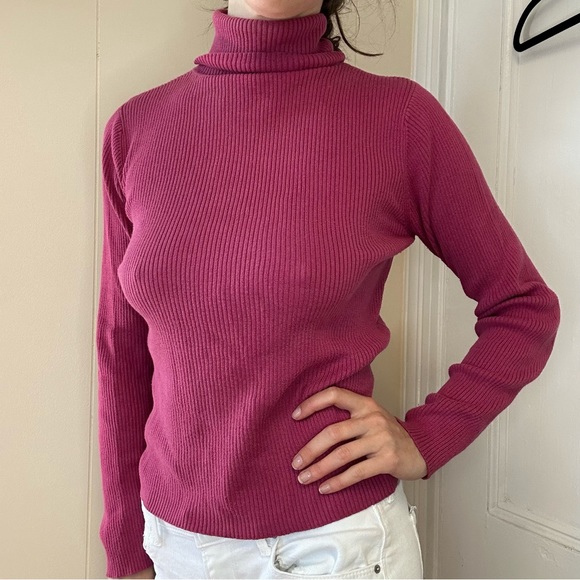 Vintage Q&A Made in Australia Turtleneck - Picture 2 of 13